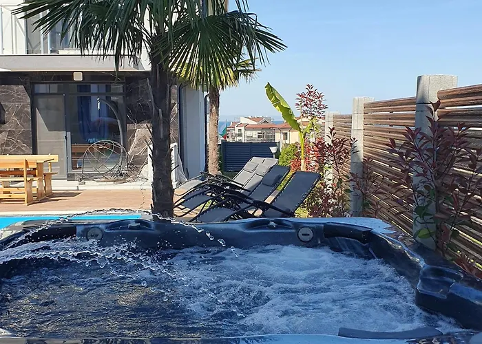 Луксозна вила Къща за гости Kraymorie